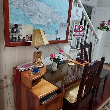 Holiday Home - Guest House Πορτ Αντόνιο Εξωτερικό φωτογραφία